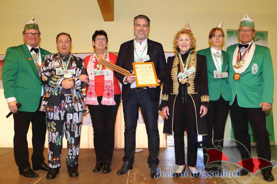 Närrische Pritsche für Oliver Decker