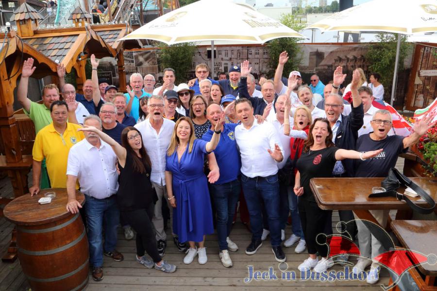 Karnevalisten auf der Kirmes (22.7.2023)